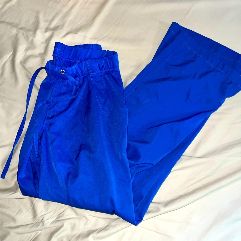 Healing hands scrub pants. Royal blue. Extra small petite. Great condition.